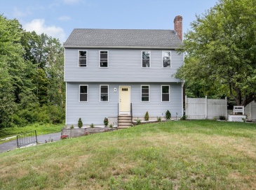 769 Grafton St, Shrewsbury, Massachusetts, 3 Bedrooms Bedrooms, 6 Rooms Rooms,2.5 BathroomsBathrooms,Residential,For Sale,Grafton St,73549643