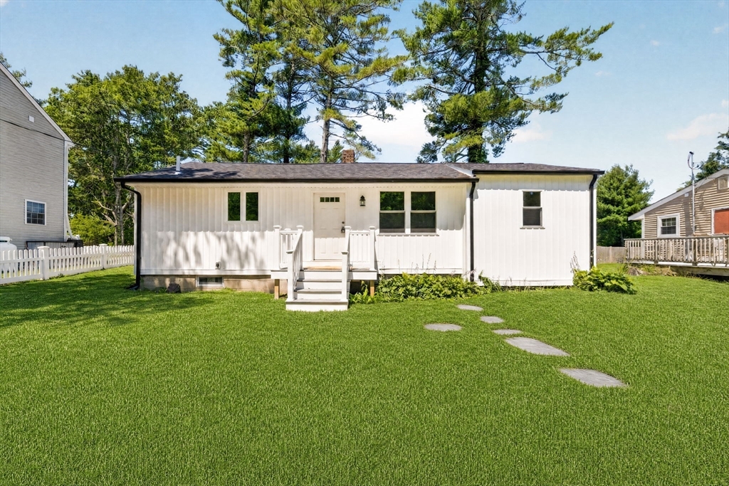 56 Buzzards Bay Dr, Plymouth, Massachusetts, 3 Bedrooms Bedrooms, 5 Rooms Rooms,1 BathroomBathrooms,Residential,For Sale,Buzzards Bay Dr,73549423