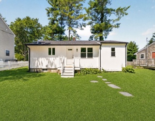 56 Buzzards Bay Dr, Plymouth, Massachusetts, 3 Bedrooms Bedrooms, 5 Rooms Rooms,1 BathroomBathrooms,Residential,For Sale,Buzzards Bay Dr,73549423