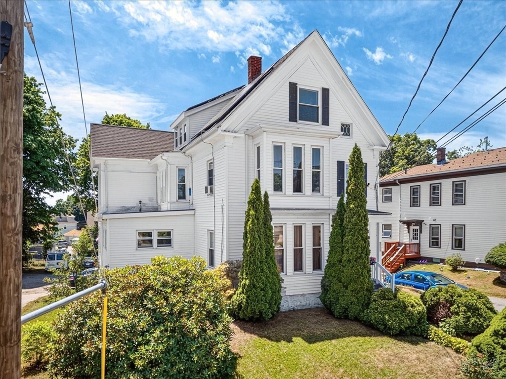 4 Richmond St, Brockton, Massachusetts, 8 Bedrooms Bedrooms, 18 Rooms Rooms,3 BathroomsBathrooms,Residential Income,For Sale,Richmond St,73549673