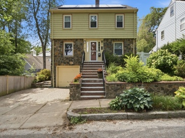 12 Chester St, Arlington, Massachusetts, 3 Bedrooms Bedrooms, 7 Rooms Rooms,1.5 BathroomsBathrooms,Residential,For Sale,Chester St,73549579