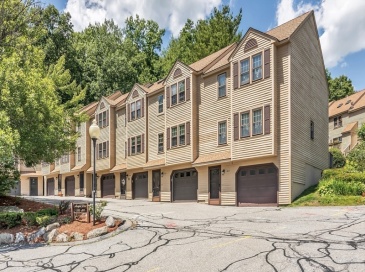160 Morgan Drive, Haverhill, Massachusetts, 2 Bedrooms Bedrooms, 5 Rooms Rooms,1.5 BathroomsBathrooms,Residential,For Sale,Morgan Drive,73549835