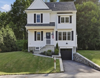 18 Centre Street, Natick, Massachusetts, 3 Bedrooms Bedrooms, 7 Rooms Rooms,3.5 BathroomsBathrooms,Residential,For Sale,Centre Street,73549865