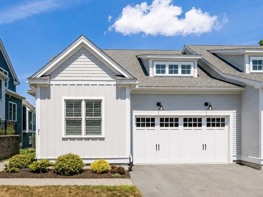 21 Birkdale Ln, Hopkinton, Massachusetts, 2 Bedrooms Bedrooms, 6 Rooms Rooms,3.5 BathroomsBathrooms,Residential,For Sale,Birkdale Ln,73549860