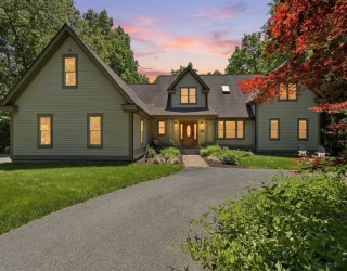 409 Henry St, Amherst, Massachusetts, 4 Bedrooms Bedrooms, 8 Rooms Rooms,3.5 BathroomsBathrooms,Residential,For Sale,Henry St,73532855