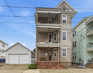 37 Eaton St, Fall River, Massachusetts, 6 Bedrooms Bedrooms, 12 Rooms Rooms,3 BathroomsBathrooms,Residential Income,For Sale,Eaton St,73549897
