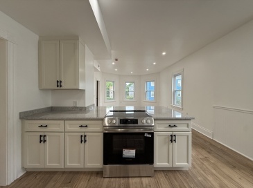 19 Reeves St, Worcester, Massachusetts, 2 Bedrooms Bedrooms, 4 Rooms Rooms,1 BathroomBathrooms,Residential Lease,For Rent,Reeves St,73549916