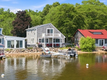 145 Staples Shore Rd, Lakeville, Massachusetts, 3 Bedrooms Bedrooms, 5 Rooms Rooms,2 BathroomsBathrooms,Residential,For Sale,Staples Shore Rd,73549943 145 Staples Shore Rd, Lakeville, Massachusetts, 3 Bedrooms Bedrooms, 5 Rooms Rooms,2 BathroomsBathrooms,Residential,For Sale,Staples Shore Rd,73549943