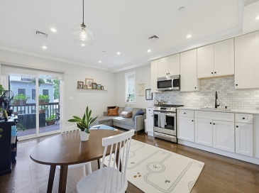 498 Sumner Street, Boston, Massachusetts, 2 Bedrooms Bedrooms, 5 Rooms Rooms,2 BathroomsBathrooms,Residential Lease,For Rent,Sumner Street,73549928