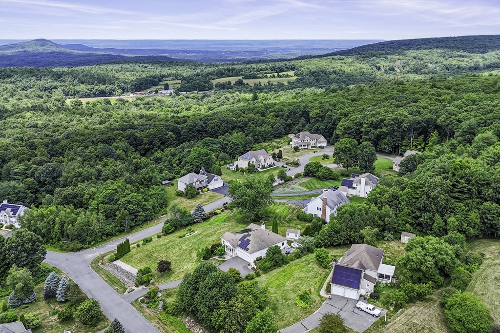 27 Spring Hill Rd, Belchertown, Massachusetts, 3 Bedrooms Bedrooms, 6 Rooms Rooms,2 BathroomsBathrooms,Residential,For Sale,Spring Hill Rd,73549988