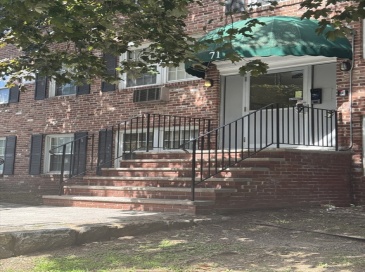 71 Mystic St, Methuen, Massachusetts, 1 Bedroom Bedrooms, 3 Rooms Rooms,1 BathroomBathrooms,Residential,For Sale,Mystic St,73549989 71 Mystic St, Methuen, Massachusetts, 1 Bedroom Bedrooms, 3 Rooms Rooms,1 BathroomBathrooms,Residential,For Sale,Mystic St,73549989