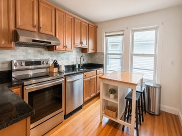 7-9 Hammond Ct, Quincy, Massachusetts, 3 Bedrooms Bedrooms, 5 Rooms Rooms,1.5 BathroomsBathrooms,Residential Lease,For Rent,Hammond Ct,73549645