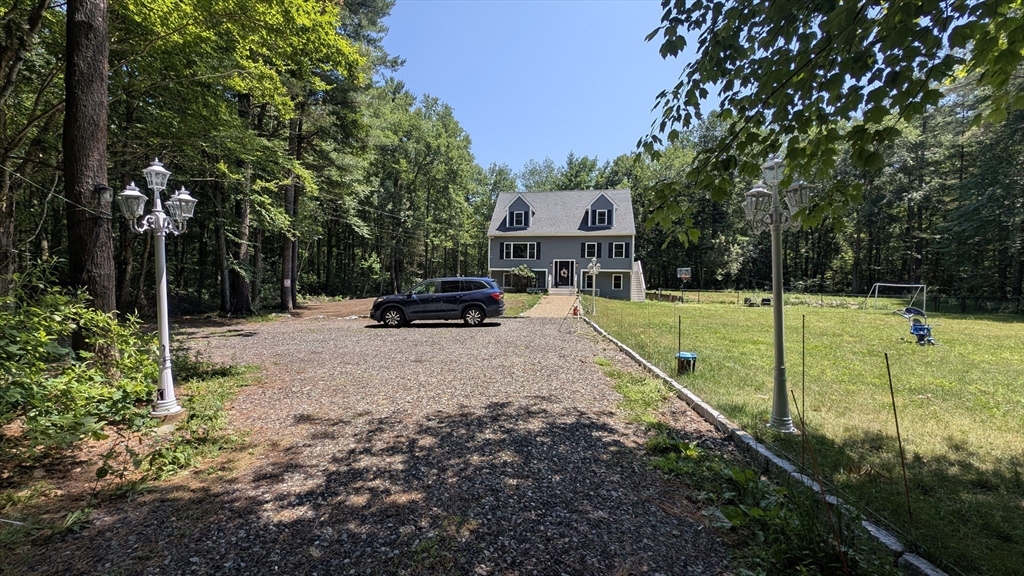 59 Lincoln St, Norton, Massachusetts, 5 Bedrooms Bedrooms, 10 Rooms Rooms,3.5 BathroomsBathrooms,Residential Lease,For Rent,Lincoln St,73550031