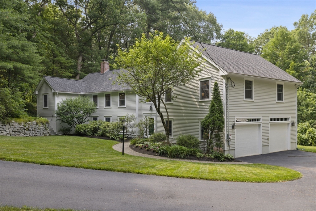 42 Cutler Rd, Andover, Massachusetts, 4 Bedrooms Bedrooms, 8 Rooms Rooms,2.5 BathroomsBathrooms,Residential,For Sale,Cutler Rd,73550041
