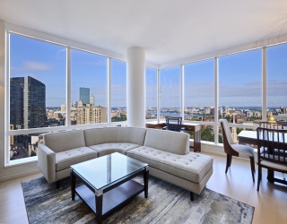1 Franklin St, Boston, Massachusetts, 3 Bedrooms Bedrooms, 5 Rooms Rooms,3 BathroomsBathrooms,Residential,For Sale,Franklin St,73550047