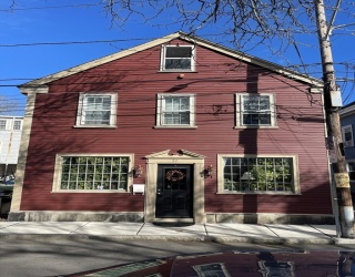 37 Turner Street, Salem, Massachusetts, 1 Bedroom Bedrooms, 4 Rooms Rooms,1 BathroomBathrooms,Residential Lease,For Rent,Turner Street,73550054