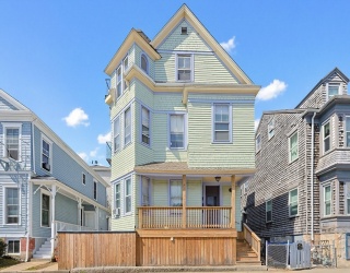 393 Pleasant Street, New Bedford, Massachusetts, 6 Bedrooms Bedrooms, 10 Rooms Rooms,6 BathroomsBathrooms,Residential Income,For Sale,Pleasant Street,73550057
