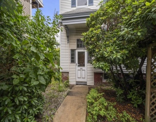 46-R H St, Boston, Massachusetts, 8 Bedrooms Bedrooms, 15 Rooms Rooms,3 BathroomsBathrooms,Residential Income,For Sale,H St,73549427