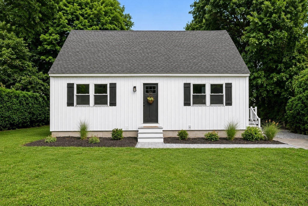 173 Orient St, Worcester, Massachusetts, 4 Bedrooms Bedrooms, 6 Rooms Rooms,2 BathroomsBathrooms,Residential,For Sale,Orient St,73550081