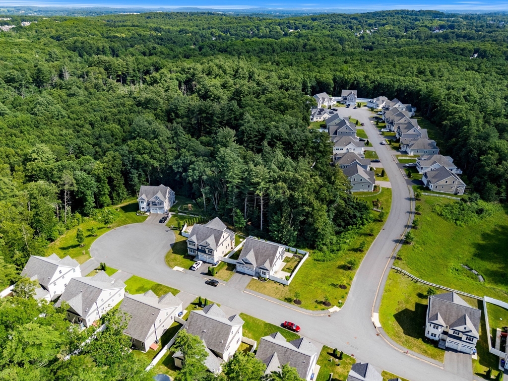10 Sadie Ln, Methuen, Massachusetts, 4 Bedrooms Bedrooms, 10 Rooms Rooms,2.5 BathroomsBathrooms,Residential,For Sale,Sadie Ln,73549930