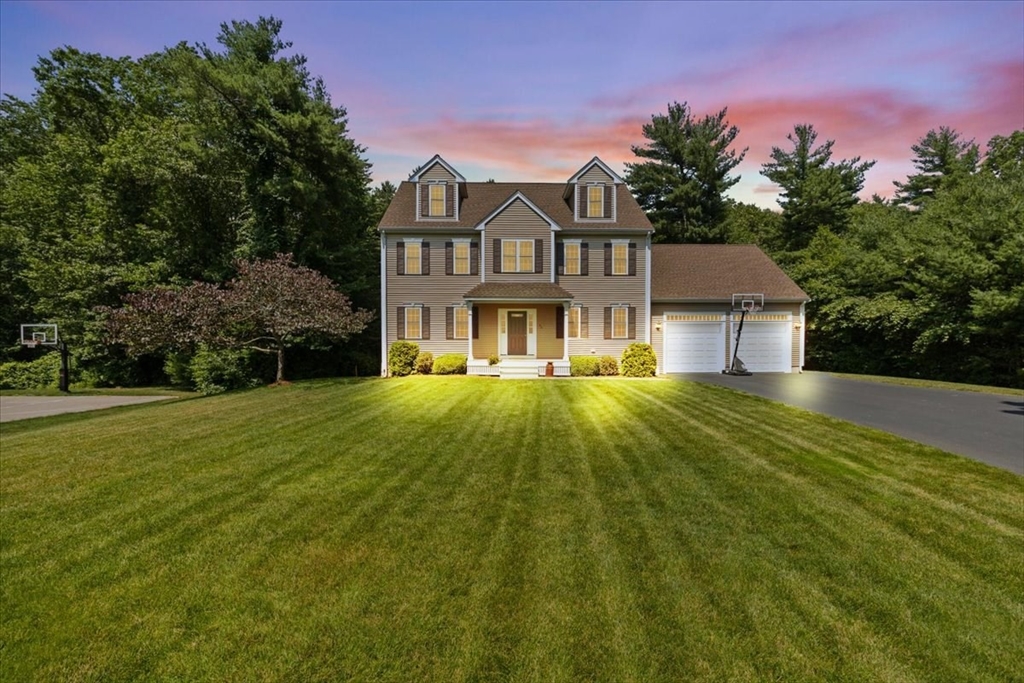 45 White Pines Rd, Bridgewater, Massachusetts, 3 Bedrooms Bedrooms, 11 Rooms Rooms,3 BathroomsBathrooms,Residential,For Sale,White Pines Rd,73549846