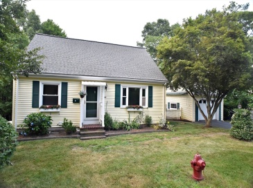 107 Freeman Street Ext., Haverhill, Massachusetts, 4 Bedrooms Bedrooms, 6 Rooms Rooms,1.5 BathroomsBathrooms,Residential,For Sale,Freeman Street Ext.,73549848