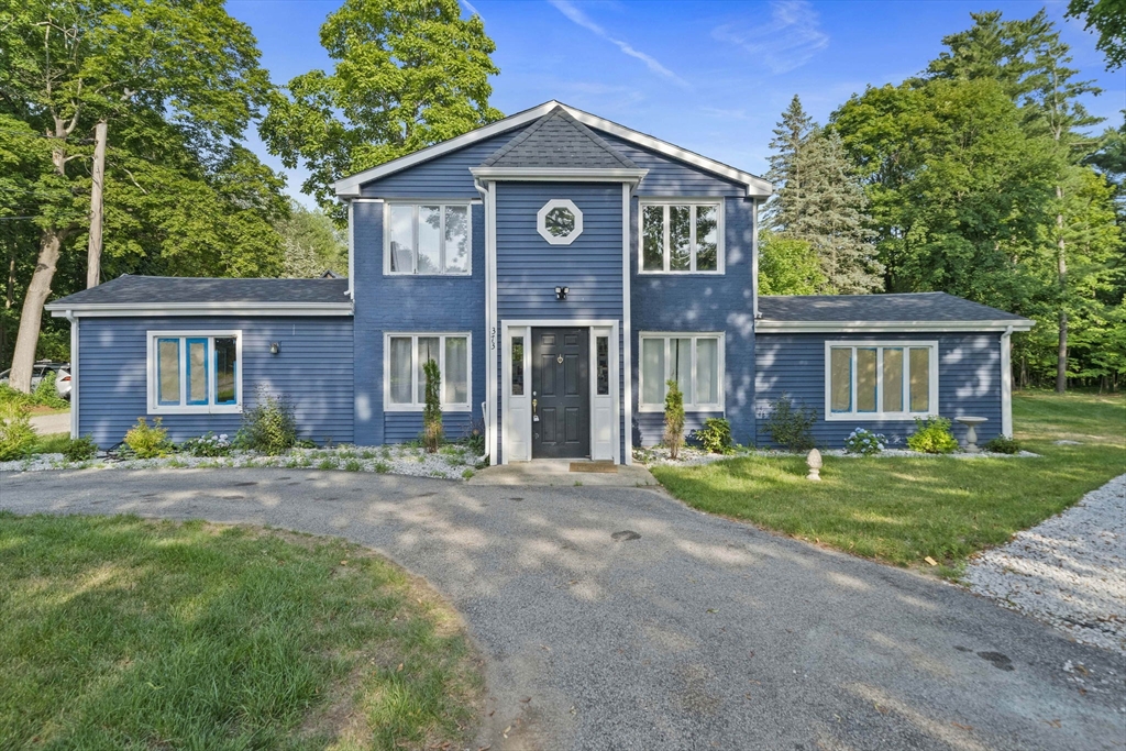 373 E. Water, Rockland, Massachusetts, 4 Bedrooms Bedrooms, 10 Rooms Rooms,2 BathroomsBathrooms,Residential,For Sale,E. Water,73549826