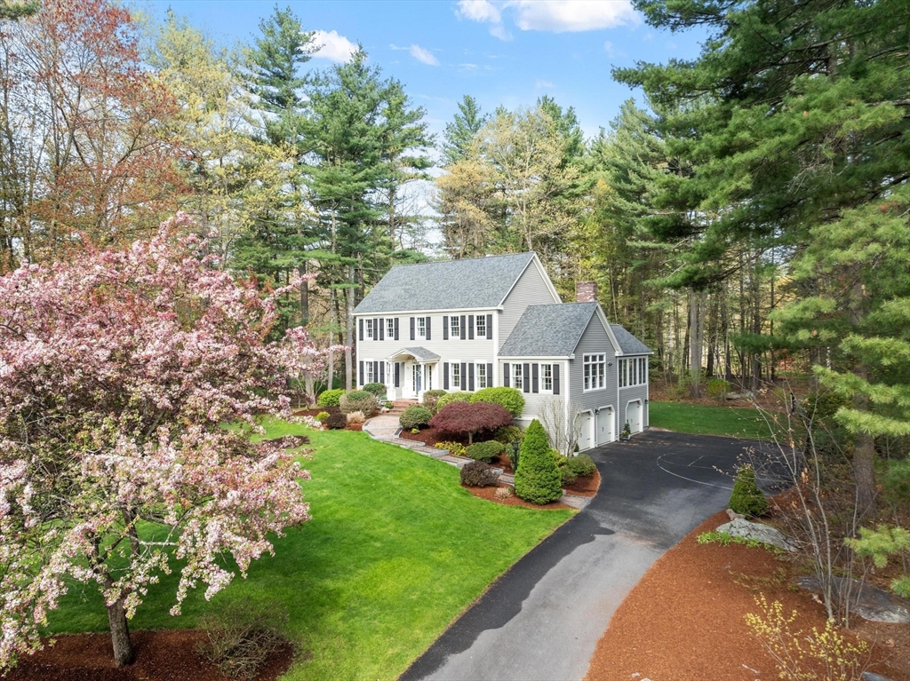 25 Whitney Lane, Boxborough, Massachusetts, 4 Bedrooms Bedrooms, 10 Rooms Rooms,2.5 BathroomsBathrooms,Residential,For Sale,Whitney Lane,73518688