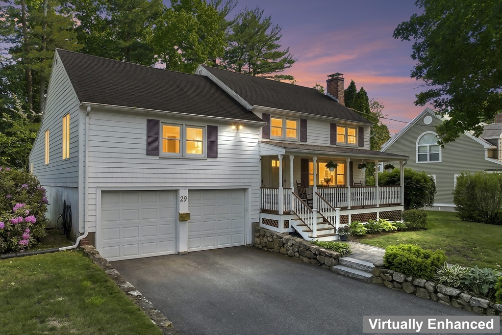 29 Trickett, Lynnfield, Massachusetts, 5 Bedrooms Bedrooms, 9 Rooms Rooms,2.5 BathroomsBathrooms,Residential,For Sale,Trickett,73529243