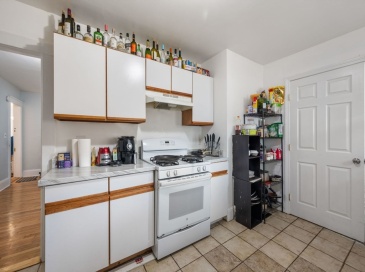 18 Claymoss Rd, Boston, Massachusetts, 4 Bedrooms Bedrooms, 6 Rooms Rooms,2.5 BathroomsBathrooms,Residential Lease,For Rent,Claymoss Rd,73515933