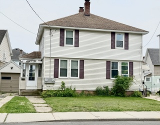 318-320 Winsor St, Ludlow, Massachusetts, 4 Bedrooms Bedrooms, 8 Rooms Rooms,2.5 BathroomsBathrooms,Residential Income,For Sale,Winsor St,73522342