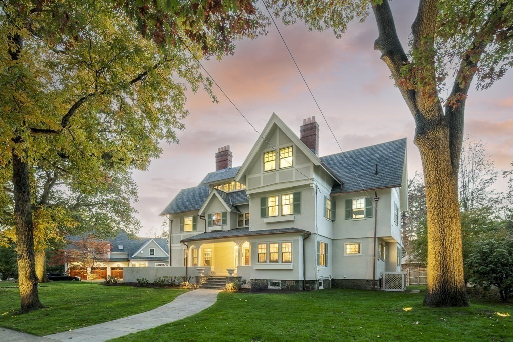 27 Everett Ave, Winchester, Massachusetts, 6 Bedrooms Bedrooms, 14 Rooms Rooms,5.5 BathroomsBathrooms,Residential,For Sale,Everett Ave,73468691
