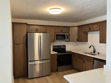 1000 Lexington St, Waltham, Massachusetts, 2 Bedrooms Bedrooms, 5 Rooms Rooms,1 BathroomBathrooms,Residential Lease,For Rent,Lexington St,73499645