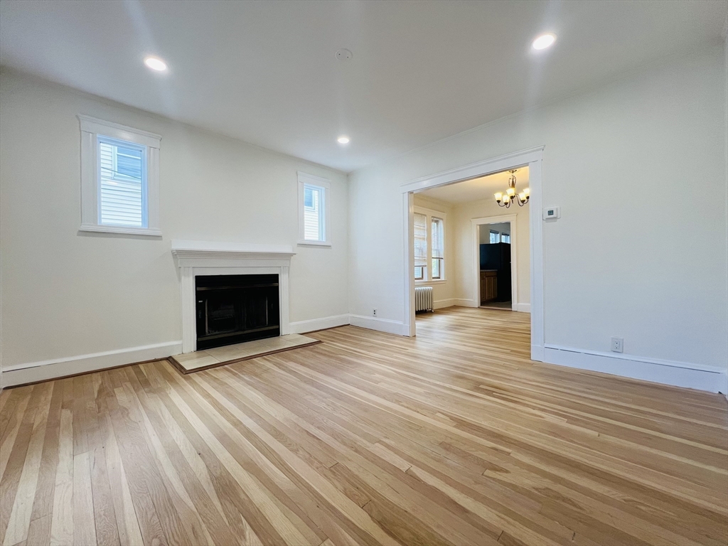 27 Morrow, Boston, Massachusetts, 2 Bedrooms Bedrooms, 5 Rooms Rooms,1 BathroomBathrooms,Residential Lease,For Rent,Morrow,73542972