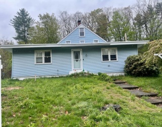 130 Center St, Ashburnham, Massachusetts, 3 Bedrooms Bedrooms, 6 Rooms Rooms,2 BathroomsBathrooms,Residential,For Sale,Center St,73514565