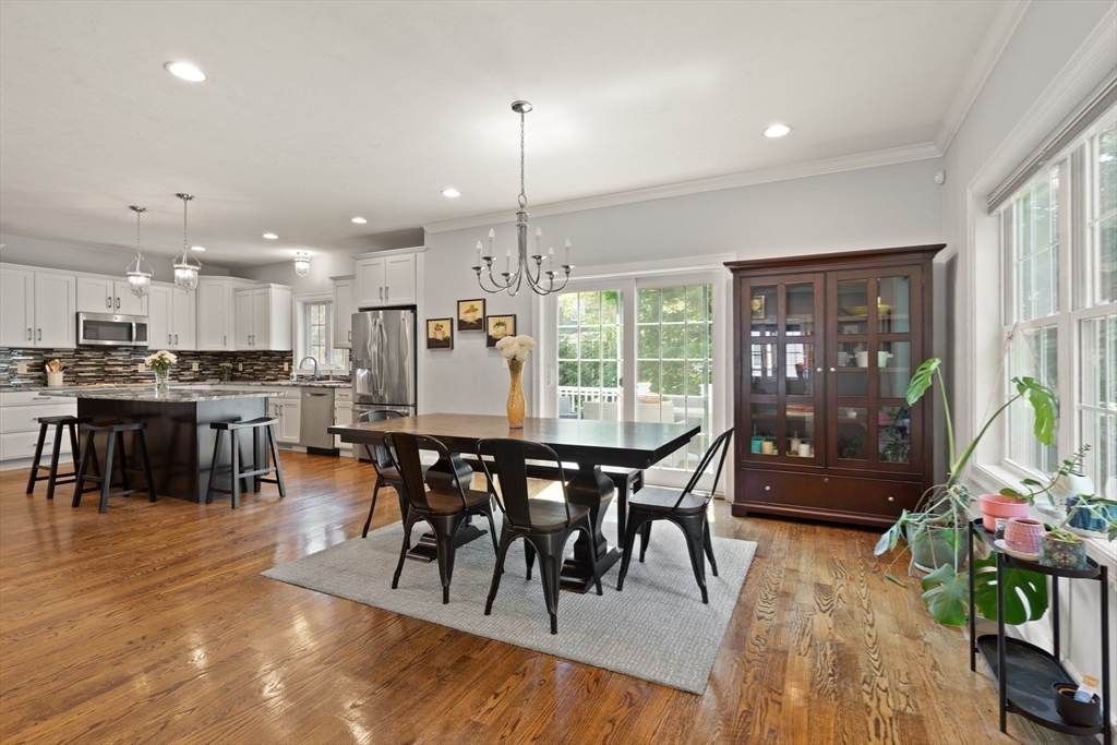 162 East St, Sharon, Massachusetts, 4 Bedrooms Bedrooms, 9 Rooms Rooms,4.5 BathroomsBathrooms,Residential,For Sale,East St,73521827