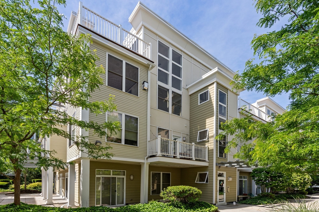 27 Wheeler Street, Cambridge, Massachusetts, 2 Bedrooms Bedrooms, 5 Rooms Rooms,2 BathroomsBathrooms,Residential Lease,For Rent,Wheeler Street,73537410