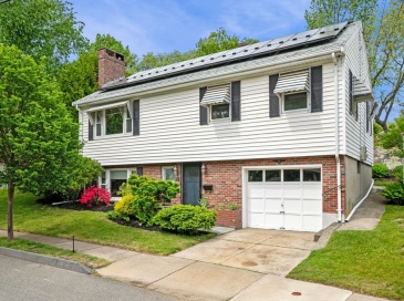 88 Moffatt Rd, Salem, Massachusetts, 3 Bedrooms Bedrooms, 7 Rooms Rooms,1.5 BathroomsBathrooms,Residential,For Sale,Moffatt Rd,73525904 88 Moffatt Rd, Salem, Massachusetts, 3 Bedrooms Bedrooms, 7 Rooms Rooms,1.5 BathroomsBathrooms,Residential,For Sale,Moffatt Rd,73525904