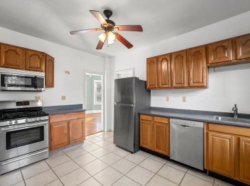 15 Parsons St, Quincy, Massachusetts, 2 Bedrooms Bedrooms, 5 Rooms Rooms,1 BathroomBathrooms,Residential Lease,For Rent,Parsons St,73528263 15 Parsons St, Quincy, Massachusetts, 2 Bedrooms Bedrooms, 5 Rooms Rooms,1 BathroomBathrooms,Residential Lease,For Rent,Parsons St,73528263