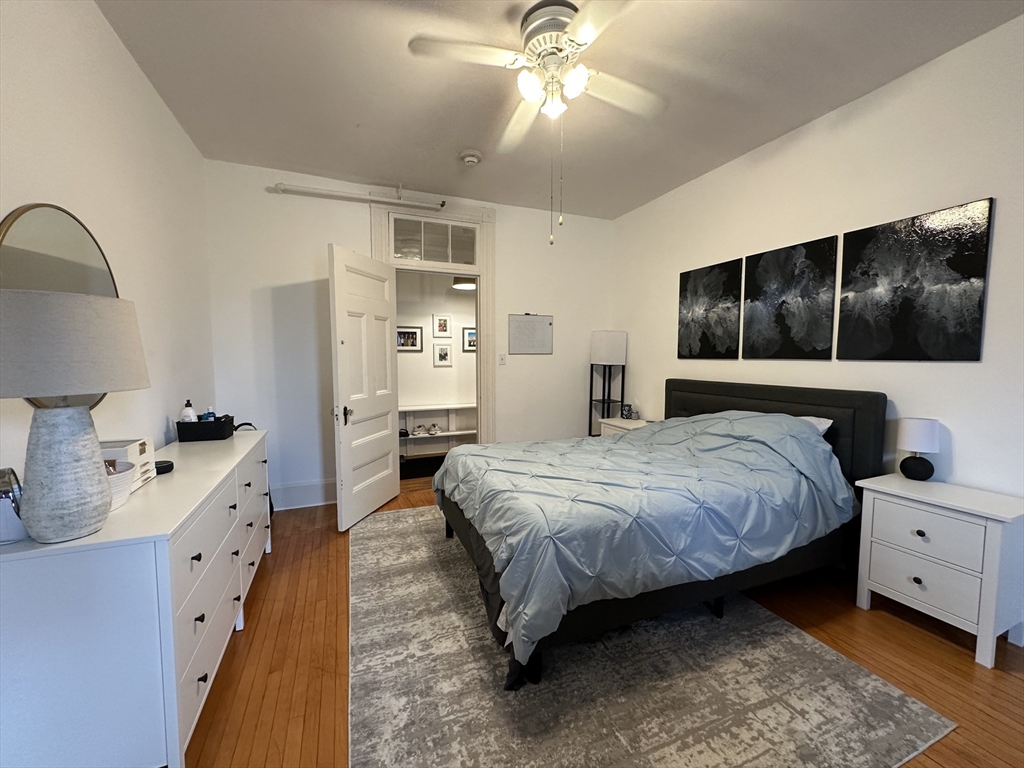 2 Inman Street, Cambridge, Massachusetts, 1 Bedroom Bedrooms, 4 Rooms Rooms,1 BathroomBathrooms,Residential Lease,For Rent,Inman Street,73533434