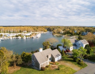 156 Waterside Dr, Falmouth, Massachusetts, 3 Bedrooms Bedrooms, 6 Rooms Rooms,3 BathroomsBathrooms,Residential,For Sale,Waterside Dr,73521596