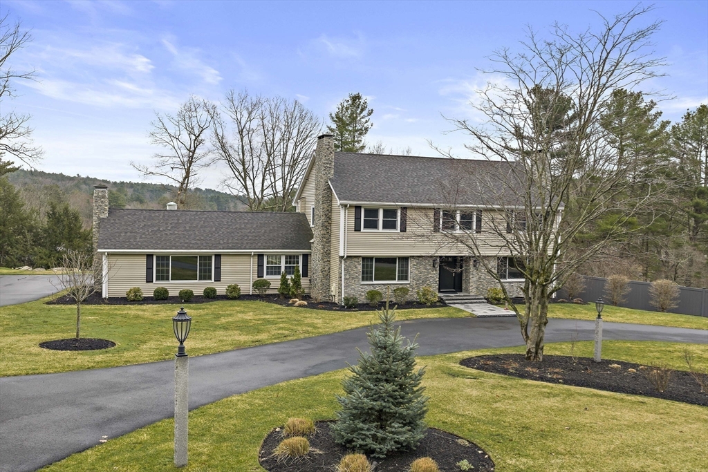49 Algonquin Rd, Canton, Massachusetts, 5 Bedrooms Bedrooms, 12 Rooms Rooms,3.5 BathroomsBathrooms,Residential,For Sale,Algonquin Rd,73497006