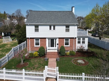 778 W Roxbury Pkwy, Boston, Massachusetts, 3 Bedrooms Bedrooms, 7 Rooms Rooms,1.5 BathroomsBathrooms,Residential,For Sale,W Roxbury Pkwy,73503847