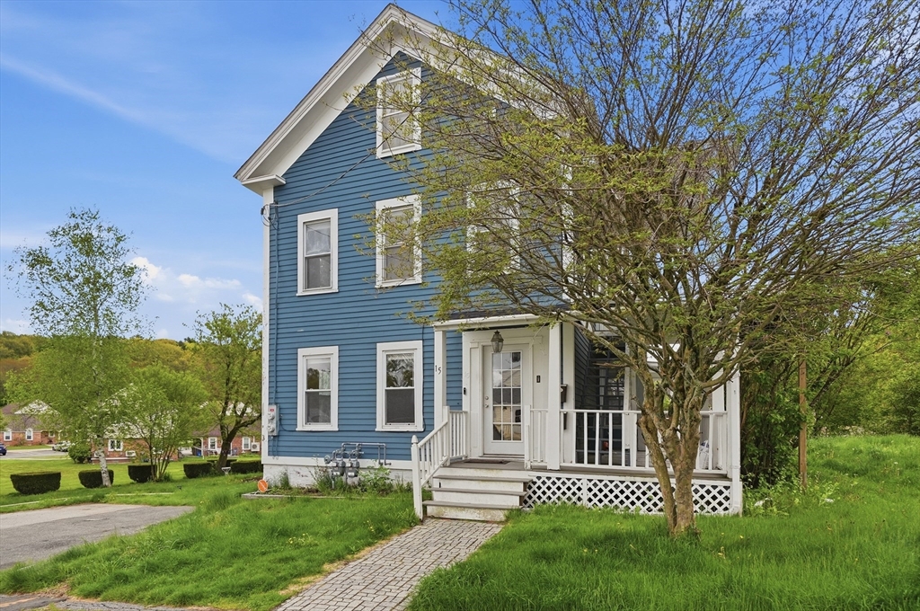 15 Mcdonald Street, Spencer, Massachusetts, 5 Bedrooms Bedrooms, 10 Rooms Rooms,2 BathroomsBathrooms,Residential Income,For Sale,Mcdonald Street,73521907