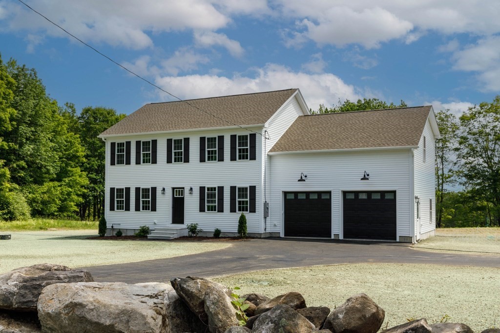 554 Highland Avenue, Phillipston, Massachusetts, 4 Bedrooms Bedrooms, 8 Rooms Rooms,2.5 BathroomsBathrooms,Residential,For Sale,Highland Avenue,73473831