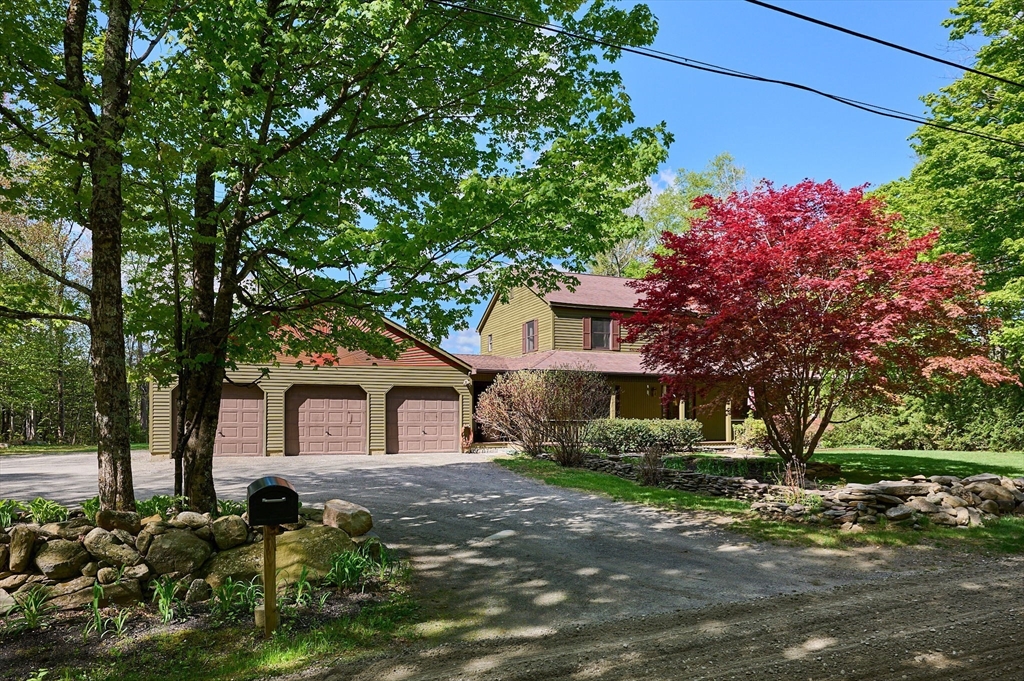 274 Goss Hill Rd, Chester, Massachusetts, 3 Bedrooms Bedrooms, 7 Rooms Rooms,3 BathroomsBathrooms,Residential,For Sale,Goss Hill Rd,73518494