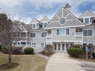 661 Lowell St, Lexington, Massachusetts, 2 Bedrooms Bedrooms, 4 Rooms Rooms,2.5 BathroomsBathrooms,Residential,For Sale,Lowell St,73497180