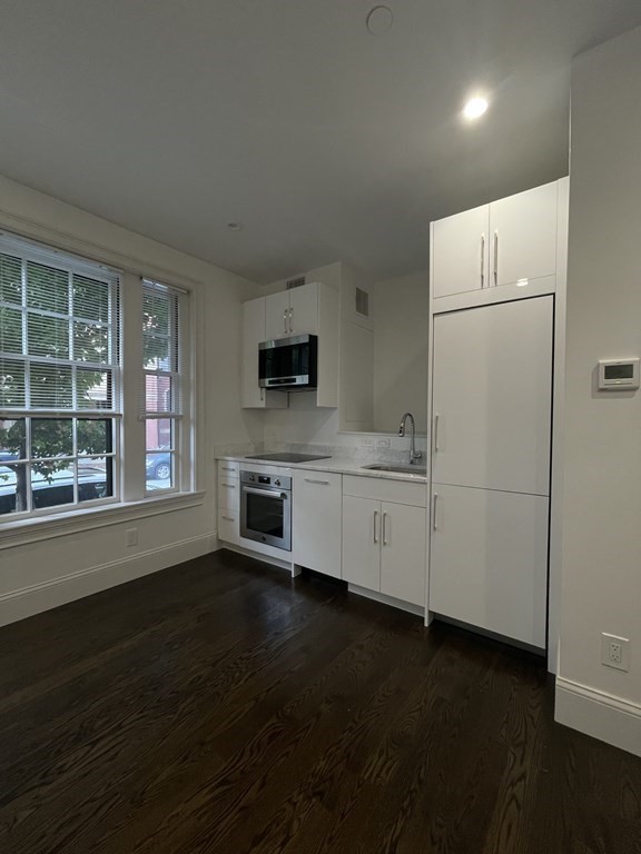 152 Mt Vernon Street, Boston, Massachusetts, 2 Rooms Rooms,1 BathroomBathrooms,Residential Lease,For Rent,Mt Vernon Street,73550248