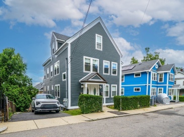 12 Rockledge St, Boston, Massachusetts, 5 Bedrooms Bedrooms, 7 Rooms Rooms,3 BathroomsBathrooms,Residential Lease,For Rent,Rockledge St,73550252