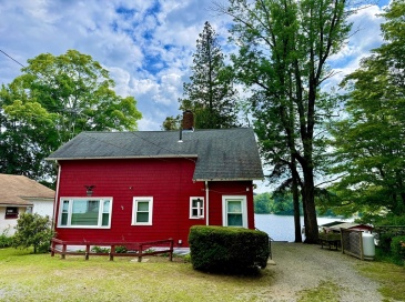 8 Union Rd, Wales, Massachusetts, 3 Bedrooms Bedrooms, 5 Rooms Rooms,1 BathroomBathrooms,Residential,For Sale,Union Rd,73550249